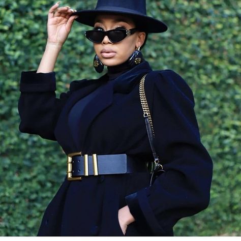 Nothing serves like a sexy black woman Attorney Outfit, Nigerian Outfits, Celebrity Style Icons, Chic Dress Classy, Queen Outfit, African Print Dress Designs, Boujee Outfits, Effortlessly Chic Outfits, Event Outfit