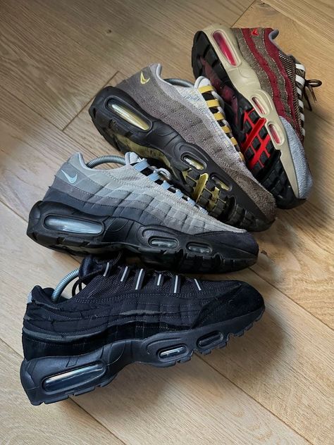 Airmax 95, Inspo Fits, Trendy Shoes Sneakers, Pretty Shoes Sneakers, Kicks Shoes, Streetwear Shoes, All Nike Shoes, Fresh Shoes, Streetwear Sneakers