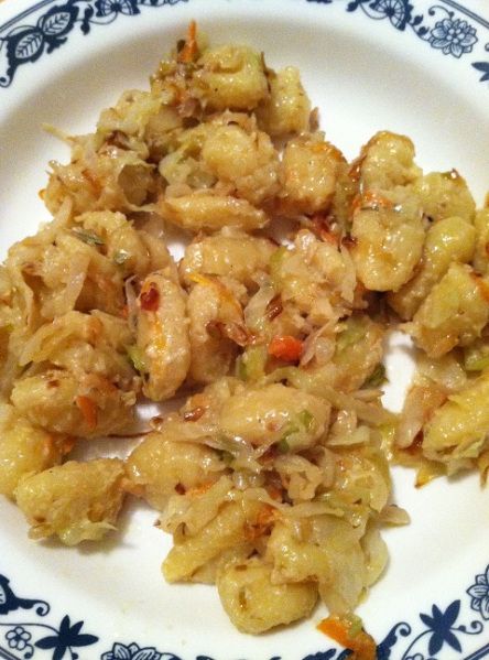 Frozen Gnocchi, Haluski Recipe, Meatless Lunch, Lithuanian Recipes, Meatless Meal, Meatless Main Dishes, Cooking Dishes, Gnocchi Recipes, Coleslaw Mix