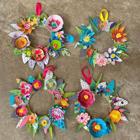 Easter Holiday Workshops kickstarted today with these Fabulous Flower Wreath creations! My Collage Crew’s creativity was bursting at the… | Instagram Christmas Craft Workshop Ideas, Craft Workshop Ideas, Paper Flower Collage, Art Camp Projects, Kids Collage, Projects School, Creative Collage, Make Craft, Craft Workshop