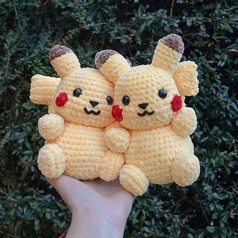 Crochet Pikachu Pattern For Pokémon Lover - DIY Crafts Jigglypuff Crochet Pattern Free, Crochet Advanced, Pikachu Crochet Pattern, Crochet Booth, Pikachu Pattern, Crochet Pikachu, Pokémon Crochet, Pikachu Crochet, Pokemon Crochet Pattern