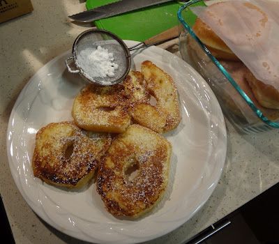 Day Old Donuts What To Do With, Better Me, Sugar Donut, Doughnut Recipe, Donut Glaze, Cake Donuts, So Yummy, Donut Recipes, Cinnamon Sugar