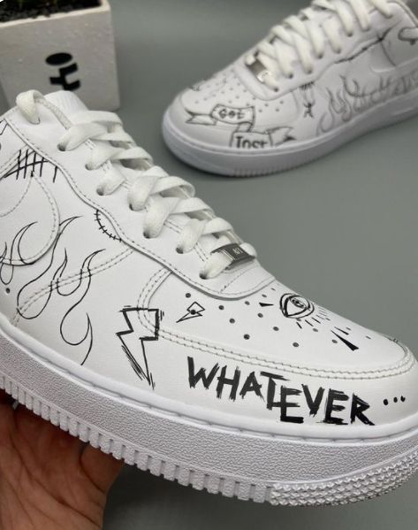 Shoe Doodles, Alt Shoes, Converse Design, Painted Shoes Diy, Custom Painted Shoes, Custom Shoes Diy, Diy Sneakers, Nike Shoes Air Force, Shoes Drawing