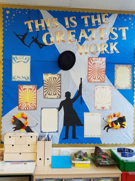 Display for presenting and celebrating best pieces of work. Work To Be Proud Of Display, School Council Display Board, Classroom Artwork Display Ideas, School Displays Primary, Form Class Display Board, Class Charter Display Ks2, School Display Boards, Pmld Classroom, Wow Work Display