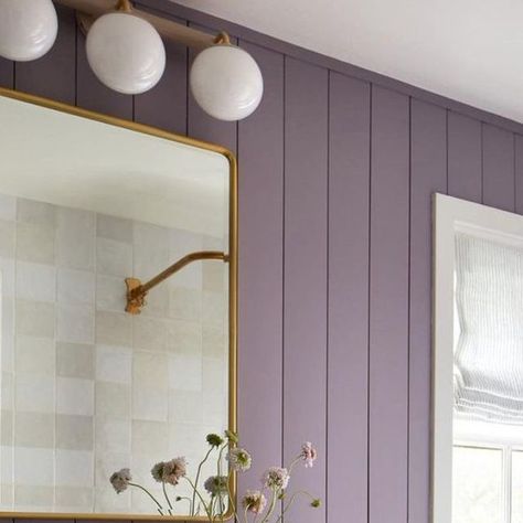 Livingetc on Instagram: "Purple might not be the most obvious choice for a bathroom, with so many of us opting for traditional blues, whites and even greens. But this design has us inspired. Playful but not overwhelming, this kids bathroom designed by @far_studio_ is an inspired use of the color – which sits so beautifully next to neutral, natural tones. Designed by @far_studio_ Shot by @brianwetzelphoto Styled by @kristihunter #Livingetc #Bathroomdesign #Modernbathroom #purplebathroomideas # Muted Purple Bathroom, Bathroom Wall Colors, Kids Bathroom Design, White Wainscoting, Purple Bathrooms, Living Etc, English Country Decor, Purple Walls, Bathroom Inspo