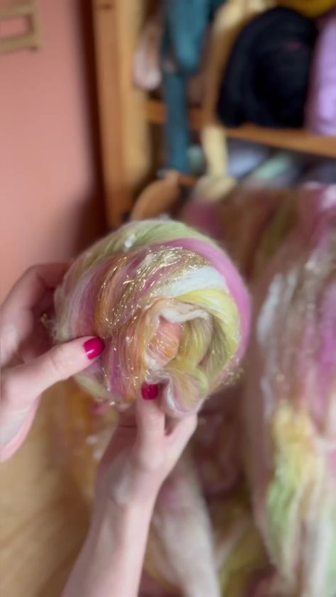 Part 2, the spinning! Shall I film a reel of me weaving into a wall hanging using all the fibres at the end? 🌸✨ #oddlysatisfying #processvideo #handdyed #wovenart #yarn #wool #weaving #handwoven #handmade #interiorinspo #crafting #crafts #handspun #fibreart #fiberart #diyproject #drumcarder #crafttutorial #wovenwallhanging #blendingboard #tapestry #satisfyingvideo #relaxingvideo #relaxingvideo #asmrvideo #weavingloom #artyarn #largewallart #woventapestry | Made Weave Love | The Macarons Project Wool Weaving, Art Yarn Handspun, Art Yarn, Craft Tutorial, Satisfying Video, Weaving Art, Woven Wall Hanging, Loom Weaving, Tapestry Weaving