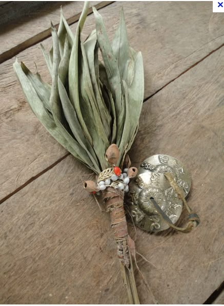 Sage & Shaman Tools Diy Shamanic Tools, Shaman Tools, Smudge Fans, Shamanic Journey, Shamanic Healing, Ritual Tools, Witchy Crafts, Feather Crafts, Feather Art