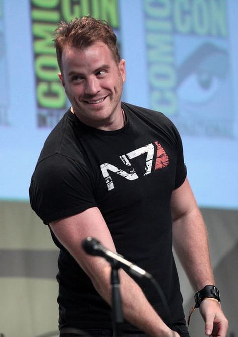 Rob Kazinsky, Tim Dekay, Robert Kazinsky, Uk Actors, Pacific Rim, British Actors, Male Beauty, Im In Love, Favorite Celebrities