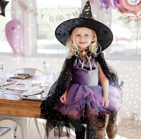 2022 Costumes, Halloween Toddler Party, Witch Costume Diy, Days Till Halloween, Happy Halloweenie, Mascaras Halloween, Neil Patrick, Neil Patrick Harris