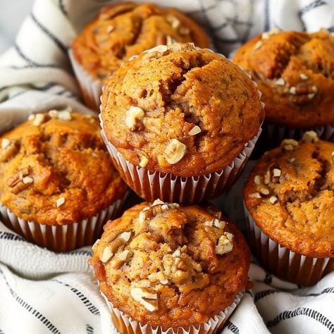 Carrot Muffins Carrot Muffins With Pineapple, Spiced Carrot Muffins, Bakery Style Carrot Muffins, Orange Carrot Muffins, Pineapple And Carrot Muffins, Carrot Muffin, Sunday Baking, Carrot Muffins, Dinner Recipes Crockpot