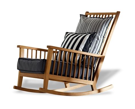 Classic Rocking Chair, Wooden Rocking Chair, Outdoor Wicker Chairs, Modern Rocking Chair, Paola Navone, Sun Chair, Wooden Swings, Black Chair, Painted Chairs