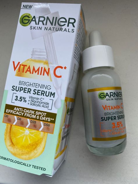 Clear Skin Routine, Cosmetic Creative, Skin Care Routine Order, Natural Vitamin C, Serious Skin Care, Dark Spots On Skin, Quick Workout Routine, Shower Skin Care, Facial Skin Care Routine