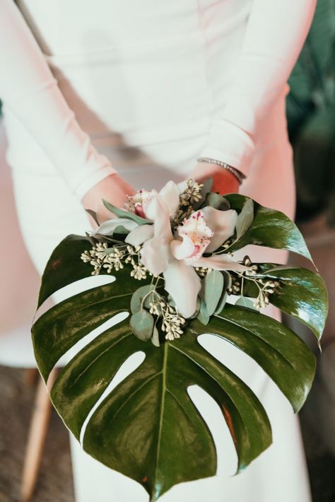 Florida Wedding Monstera Leaf Bridal Bouquet Monstera Leaf Wedding Bouquet, Palm Leaf Boutonniere, Tropical Leaf Bouquet, Monstera Leaf Bouquet, Palm Leaf Bridal Bouquet, Monstera Wedding Bouquet, Plant Bouquets, Wedding Monstera, Monstera Bouquet