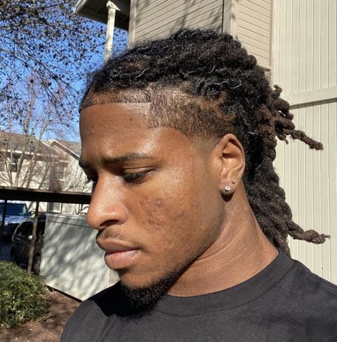 Short Twist Hairstyles, Burgundy Dreads, Starting Dreads, Dread Journey, Hairstyles For Black Men, Short Twist, Side Shave, Short Hair Twist Styles, Dread Styles