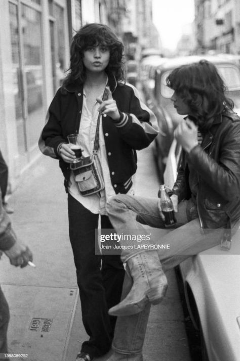 Maria Schneider, Diane Arbus, Haircut Inspiration, French Chic, Cool Eyes, Pretty Hairstyles, Hair Cuts, Style Inspiration, Actresses