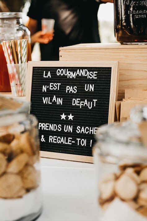 20 phrases pour présenter avec douceur votre candy bar Plexus Products, Candy Bar, Letter Board, Wedding Planner, Wedding Day, Candy, Bar, The Originals