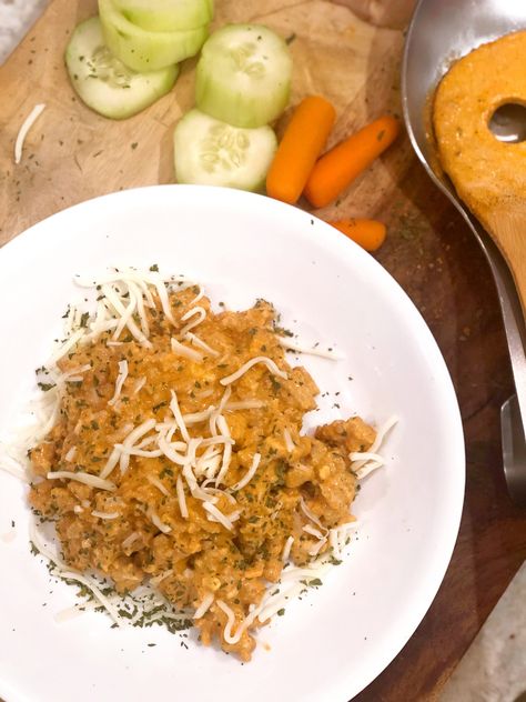 Buffalo Ground Turkey Skillet Buffalo Ground Turkey, Ground Turkey Salad, Ground Turkey Skillet, Turkey Skillet, Buffalo Turkey, Turkey Ground, Ground Turkey Meal Prep, Buffalo Sauce Recipe, Turkey Salad