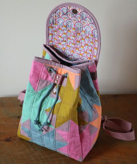 #PembinaBackpack made by Jordan Porter #blanketstatementpatterns Quilted Backpack Pattern Free, Quilted Backpack Pattern, Homemade Backpack, Fun Color Palette, Retro Quilt, Handbag Ideas, Quilt Bag, Stars Quilt, Handmade Backpacks