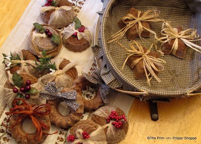 Primitive Pantry Cakes, Faux Pantry, Primitive Pantry, Fall Craft Fairs, Vanilla Spice, Homemade Syrup, Christmas Cake Decorations, Prim Christmas, Fake Bake