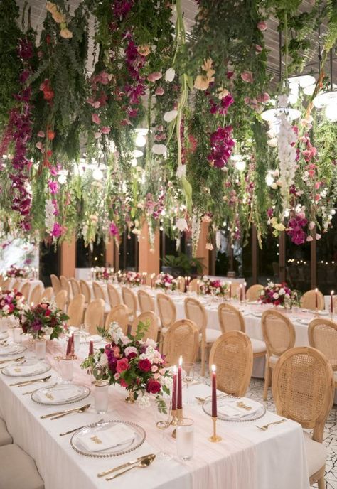 Outdoor Weddings Decoration - Get lovely wedding ideas for your special day Colourful Table Decor, Flowers From The Ceiling, Rooftop Wedding Decor, Wedding Egypt, Rooftop Wedding Reception, Hanging Flowers Wedding, Whimsical Wedding Theme, Rooftop Wedding Ceremony, Ceiling Drapes