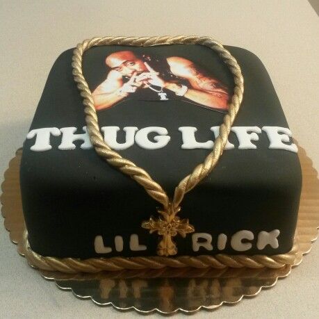 Tupac cake Tupac Birthday Cake, 2pac Cake, Tupac Cake, Gansta Party, Rapper Birthday Cake, 2pac Birthday, Tupac Birthday, 18th Party Ideas, Hip Hop Birthday