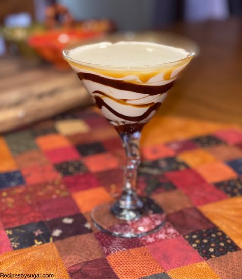 Milky Way Martini - Recipes By Sugar Milky Way Martini Recipe, Martini Recipe, Baileys Irish, Vanilla Vodka, Baileys Irish Cream, Martini Recipes, Martini Glasses, No Sugar Foods, Chocolate Syrup