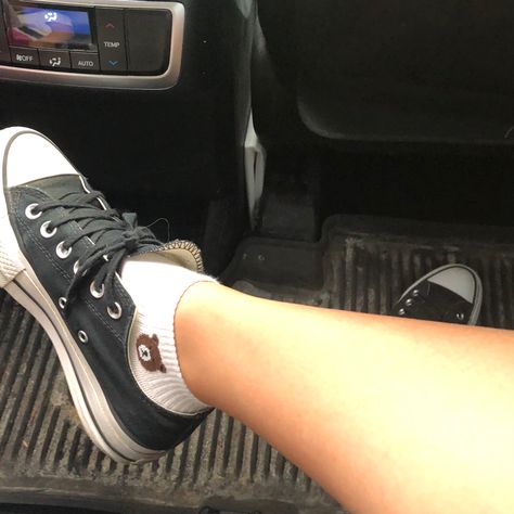 bear, converse, platform, white socks, car, shoes, low top Low Top Converse With Socks, Platform Converse Low Top, Converse Low Tops Outfit, Low Converse Outfit, Converse Platform White, Low Top Converse Outfit, Converse Platform Outfit, Sneakers With Socks, Platform Converse Outfit