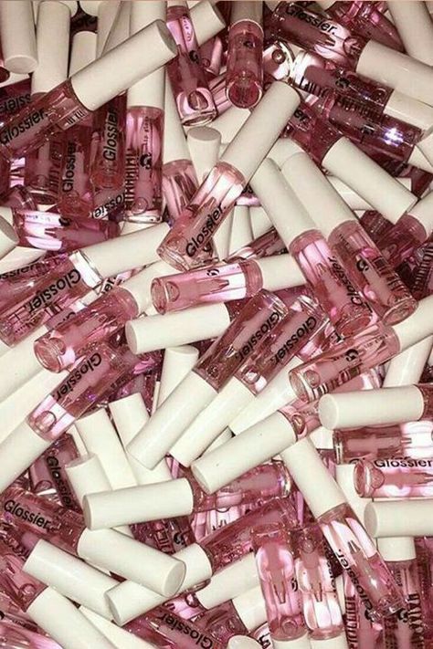 the aesthetic - glossy - Page 3 - Wattpad Lip Gloss Aesthetic, Gloss Aesthetic, Pink Princess Aesthetic, Mean Girls Aesthetic, Brown Hairstyles, Hair Gloss, Hair Color Brown, Pink Wallpaper Girly, Bad Girl Wallpaper