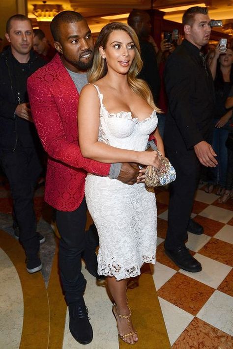 Kim K And Kanye, Kardashian Dresses, Kanye West And Kim, Kim Kardashian Kanye West, Kim And Kanye, Kim K Style, Kim Kardashian And Kanye, Kim Kardashian Style, Teen Choice Awards