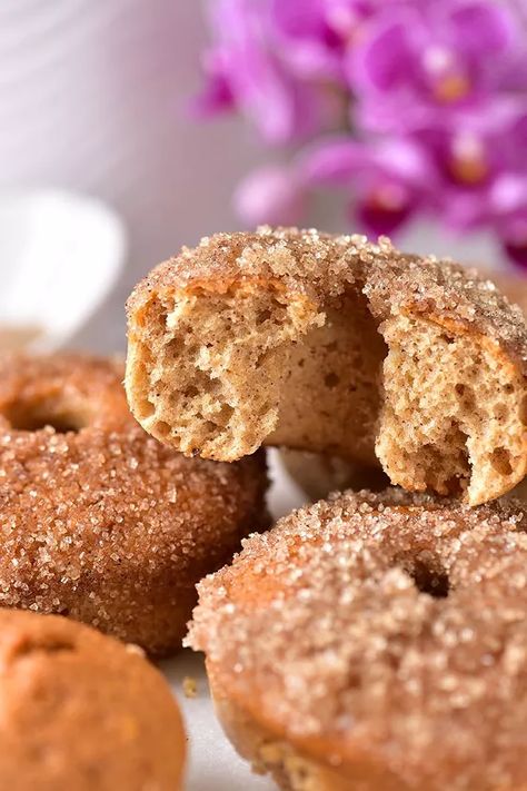 Baked Applesauce, Baking With Applesauce, Cider Donuts Recipe, Apple Cider Donuts Recipe, Caramel Apple Cheesecake Bars, Cake Donuts Recipe, Apple Cider Donuts Baked, Apple Donuts, Cinnamon Donuts