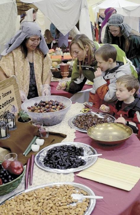 Bethlehem Food Ideas, Bethlehem Marketplace Ideas, Biblical Meals, A Night In Bethlehem Ideas, Dancing Crafts, Bethlehem Dinner, Christmas Bethlehem, Egyptian Market, Living Nativity