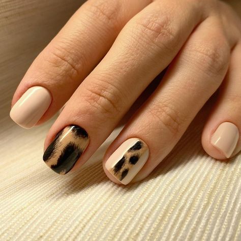 Animal Nail Art Designs, Animal Print Nail Art, Tiny Paw Print, Print Nail Art, Face Nails, Animal Print Nails Art, Animal Nail Art, Art Designs Ideas, Animal Nails