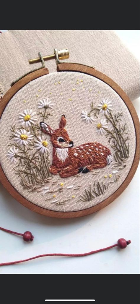 Embroidery Symbols, Fawn Embroidery, Cottagecore Embroidery, Diy Embroidery Designs, Embroidery Videos, Hand Embroidery Projects, Hand Embroidery Flowers, Thread Painting, Cute Embroidery