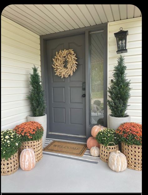 Fall Front Porch Decor Ideas, Fall Front Porch Ideas, Front Porch Makeover, Porch Makeover, Door Colors, Fall Front Porch Decor, Concrete Porch, Small Porches, Fall Front Porch