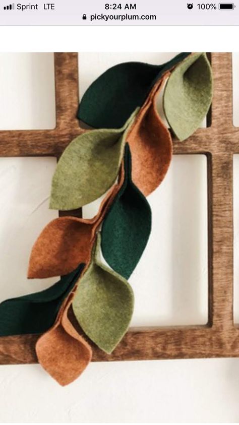 Felt Fall Leaves, Diy Mobiles, Felt Mobiles, Diy Leaf Garland, Magnolia Leaf Garland, Deco Mesh Garland, Magnolia Leaf, Winter Dark, Fall Leaf Garland