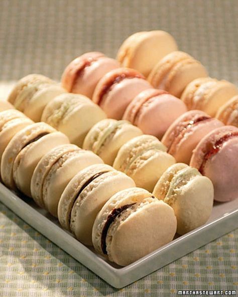 Macaroon Filling, Kue Macaroon, Macaron Filling, Martha Stewart Recipes, French Macaroons, Macaroon Recipes, Macaron Recipe, Think Food, French Macarons