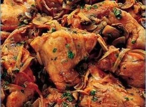 Rabbit Cacciatore Recipe Easy Rabbit Recipe, Rabbit Recipes, Squirrel Food, Rabbit Stew, Rabbit Dishes, Cacciatore Recipes, Wild Game Recipes, Best Italian Recipes, Rabbit Food