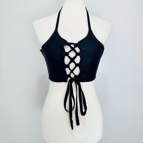 Black Lace Up Front Halter Crop Top Women’s Various Sizes Women’s Size S & M Made In China Approximate Measurements (Flat Lay): Small: Length: 8.5 In. (Straps Not Included In Measurements) Bust: 16 In. Medium: Length: 9 In. (Straps Not Included In Measurements) Bust: 17.5 In. Condition: New Without Tags Features: Halter Neckline Stretchy Lace Up Front Closure Unlined Lightweight Reasonable Offers Welcome Feel Free To Contact Us About Any Questions Regarding Item A-241, 242, 243 (S) A-244, 245 (M Gigi Outfits, Diy Shirts, Crop Top Women, Clothing Design Sketches, Clothing Design, Halter Crop Top, Refashion Clothes, Diy Shirt, Halter Neckline