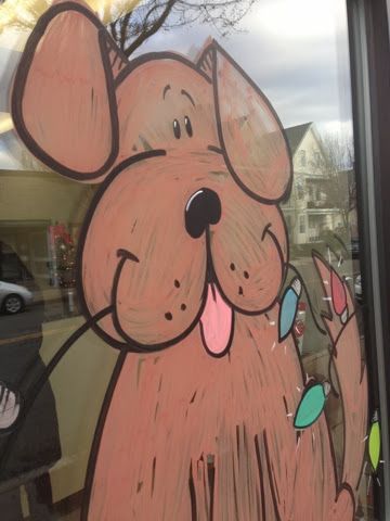 mandeeblogs: Dogs & Cats Christmas Window at Union Square Veterinary Clinic Vet Clinic Christmas Decorations, Pet Shop Window Display Ideas, Dog Window Display, Cat Window Painting, Vet Mural, Dog Grooming Window Art, Painted Window Art, Dog Window, Salon Art