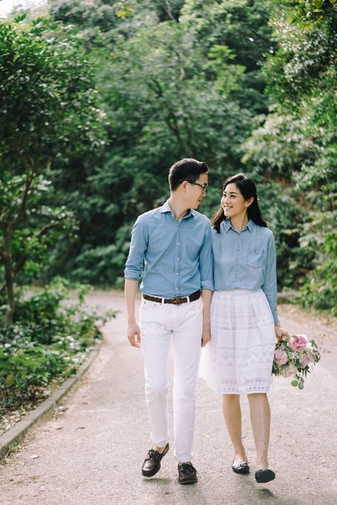 contoh outfit Prewedding Photography Casual, Prenup Outfit, Prenup Photos Ideas, Prenuptial Photoshoot, Pose Prewedding, Prewedding Ideas, Prewedding Outdoor, Outdoor Dress, Pre Wedding Photoshoot Outfit