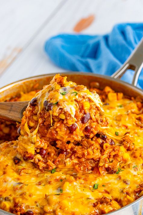 One Pot Mexican Rice Casserole, One Pot Mexican Rice, One Pot Mexican, Mexican Rice Casserole, Pizza Pasta Bake, Cheese Noodles, Cinnamon Raisin Bagel, Chicken Noodle Casserole, Instant Rice