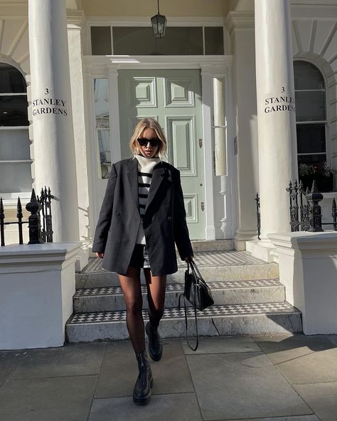 Outfit Alla Moda, Polly Sayer Style, Blazer Fall Outfits, Polly Sayer, London Outfit Ideas, Winter Blazer, Street Style London, Chique Outfit, London Look