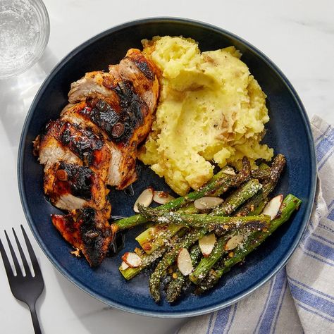 Home Chef Recipes, Blue Apron Meals, Parmesan Mashed Potatoes, Meal Service, Blue Apron Recipes, Chicken Mashed Potatoes, Seared Chicken, Pan Sauce, Chicken Asparagus