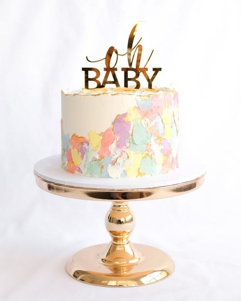 Simple Baby Shower Cake, Brushstroke Cake, Baby Shower Cakes Neutral, Baby Shower Cake Designs, Buttercream Cake Designs, Pastel Baby Shower, Gender Reveal Cake, Cake Icing, Baby Shower Cake