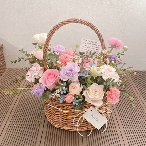 Flowers aesthetic flower shops Flowers floral spring aesthetic fresh color colorful rose daisy peony bouquet gift love language summer blooming Flower Basket Ideas Floral Arrangements, Small Basket Flower Arrangements, Basket Floral Arrangements, Flower Basket Arrangement, Flower Gift Basket, Flowers Arrangements Ideas, Basket Bouquet, Basket Flower Arrangements, Diy Bouquet Wrap