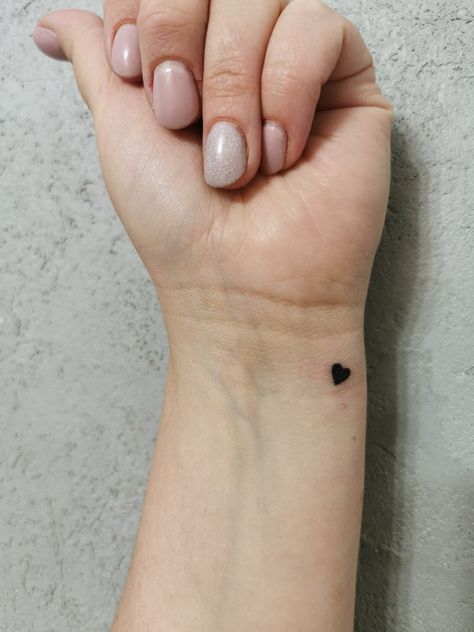 Shaded Heart Tattoo, Small Tattoo Heart, Tattoo Heart, Small Tattoo, Heart Tattoo, Small Tattoos, Tattoos