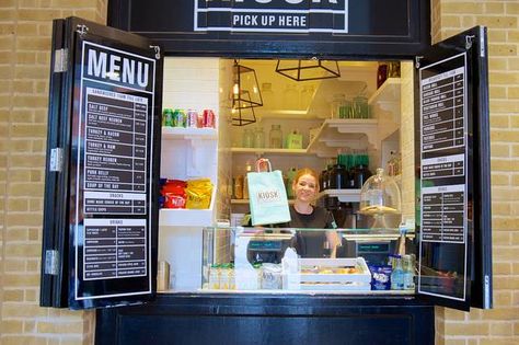 Sandwich or coffee anyone? Kiosk is next to King's Cross Station - London Evening Standard Coffee Hatch Window, Small Food Shop Interior Design, Hole In The Wall Coffee Shop, Small Juice Shop Design, Small Store Design Food, Hole In The Wall Cafe, Small Food Stall, Small Food Shop, Small Kiosk Design