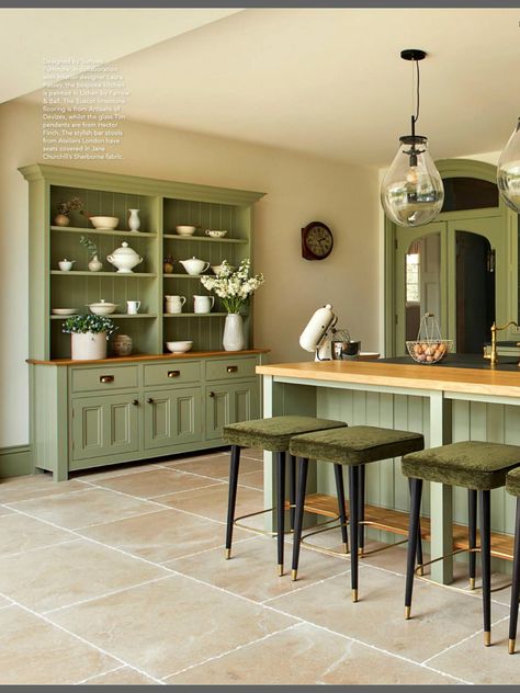 Beige Floor Kitchen, Green Country Kitchen, Bohemian Style Kitchen, Kitchen Remodel Ideas Farmhouse Style, Green Kitchen Designs, Kitchen Remodel Modern, Sage Green Kitchen, Mediterranean Interior, Green Kitchen Cabinets