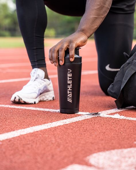 The ''Athlete'' 720ml Stainless steel protein shakers double insulated design is perfect for keeping your pre or post workout shaker colder and fresher for longer. Fitness Supplement Photography, 2024 Inspiration, Design Proposal, Perfect Eyelashes, Protein Shaker, Social Media Advertising Design, Product Shoot, Muscle Up, Shaker Bottle