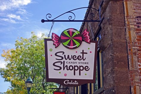 "Sweet Shoppe Candy Store" Shop Sign in Flagstaff, AZ | Flickr Candy Shop Sign Ideas, Candy Store Ideas Design, Sweet Shop Sign, Sweet Shop Decor, Toy Store Sign, Candy Shop Sign, Vintage Candy Shop, Old Fashioned Sweet Shop, Shop Board Design